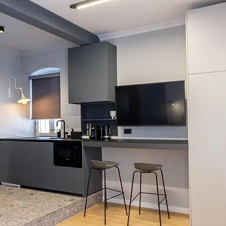 Maroen Lux And Old Town Σπλιτ