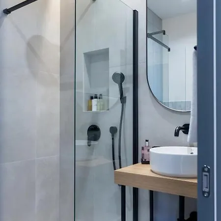 Maroen Lux And Old Town Σπλιτ